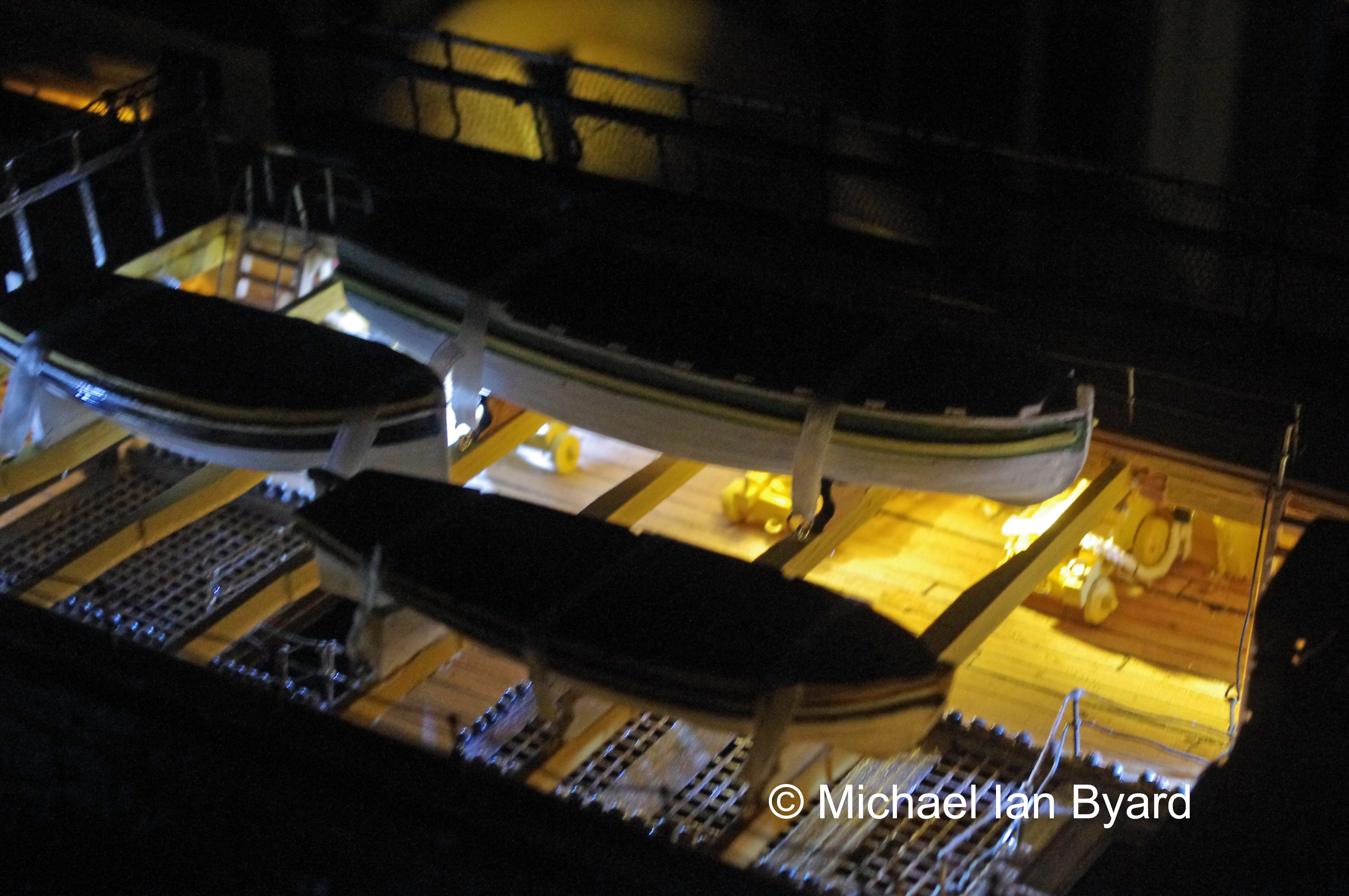 Victory Model Waist at Night